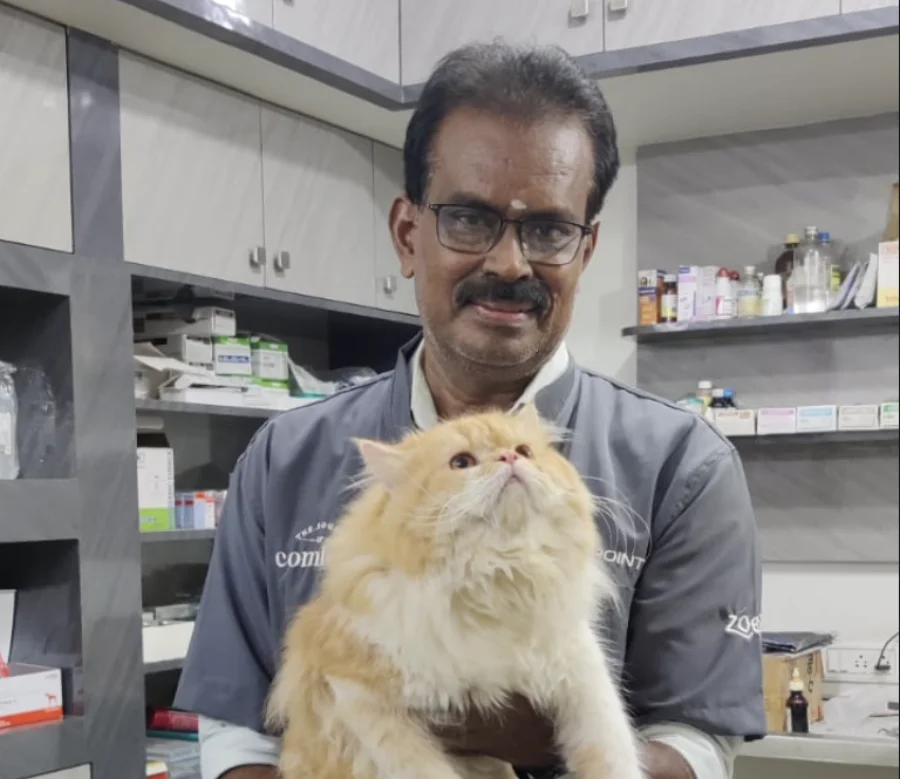 Dr. S. Vairamuthu at Krishna Pet Speciality Clinic